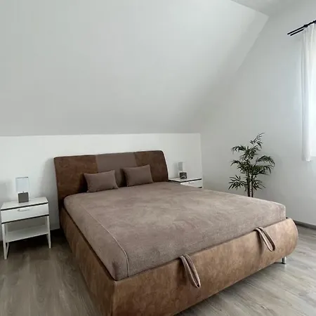 Balifornia Apartment Balatonboglár